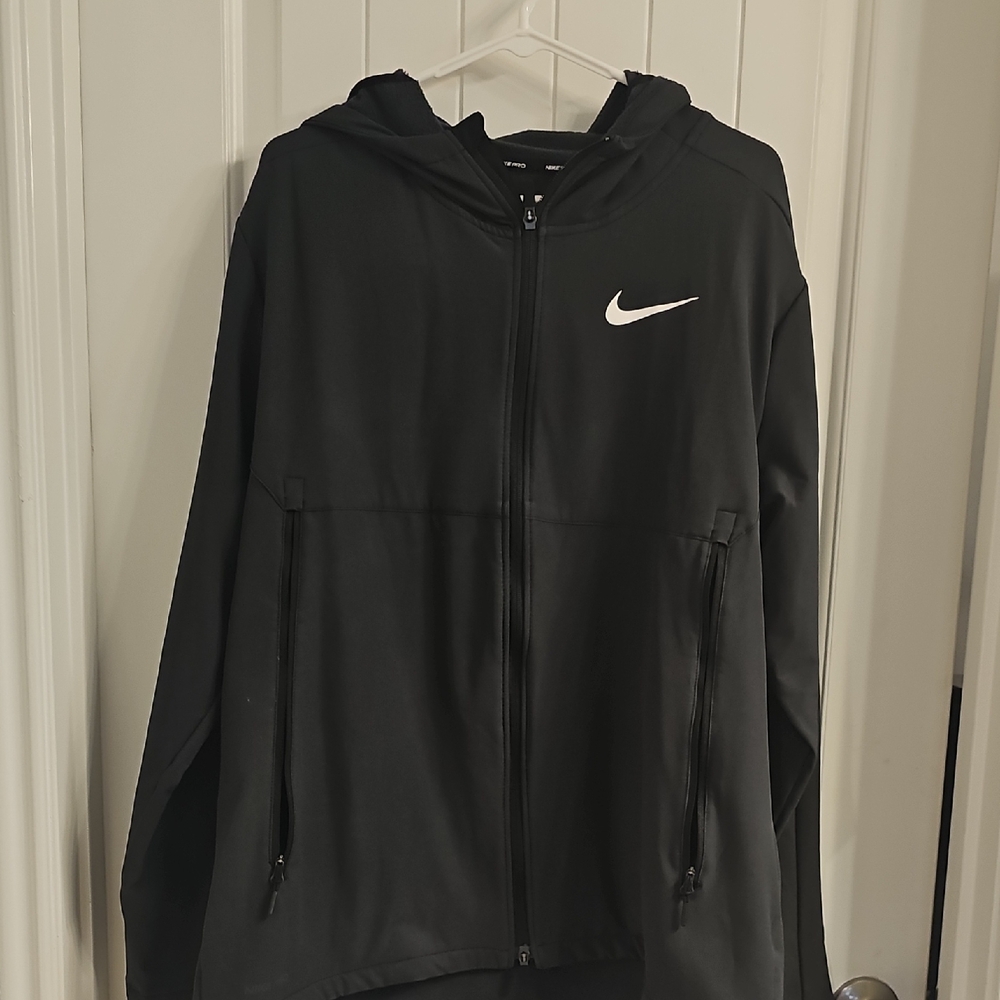 Nike Black Full-Zip Hoodie